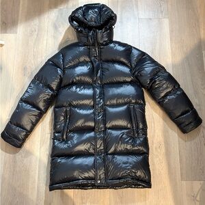 Aritzia Super Puff Mid (XS) - Black